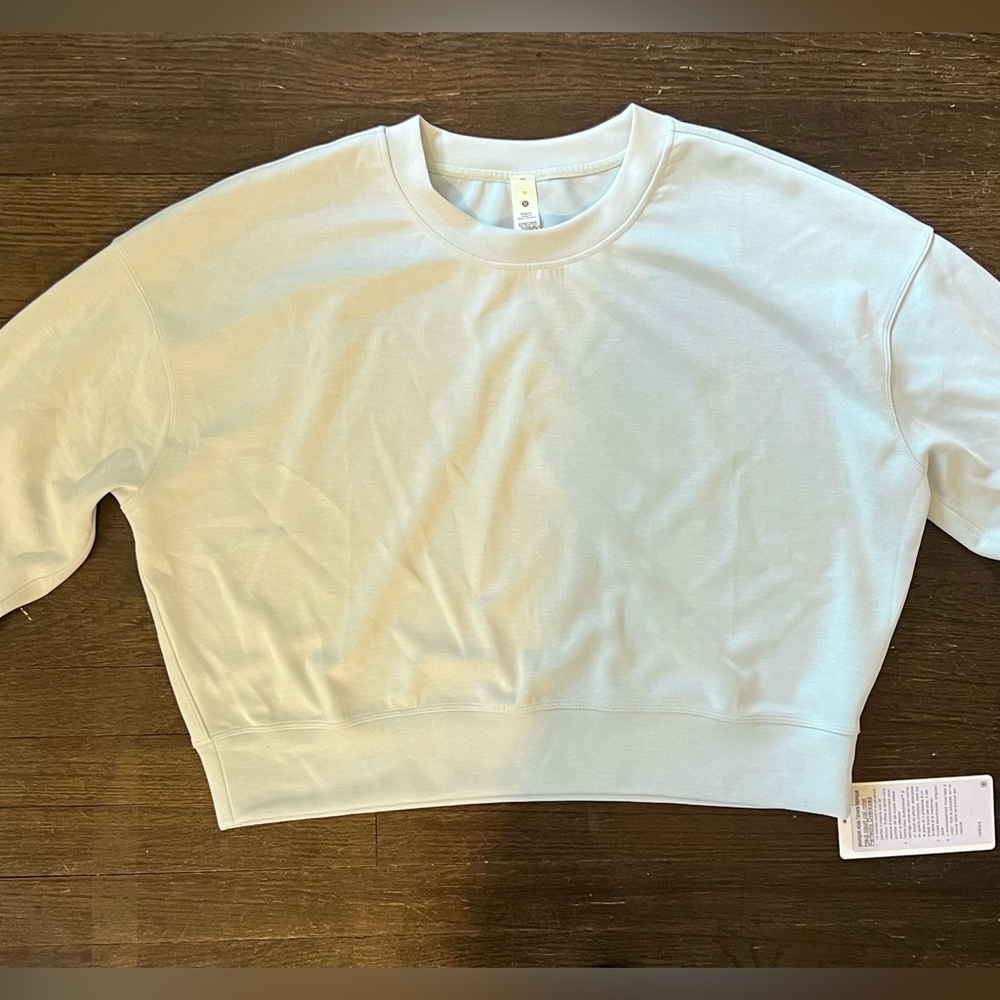 Lululemon Perfectly Oversized Cropped Crew Softstreme Women Size 10 Powder Blue